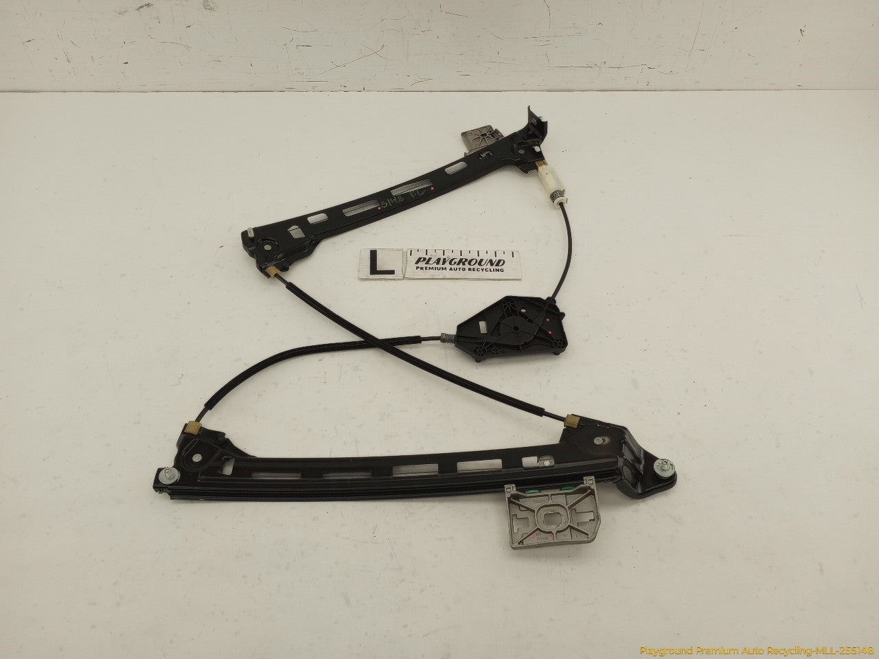 Volkswagen CC Driver Left Front Window Regulator