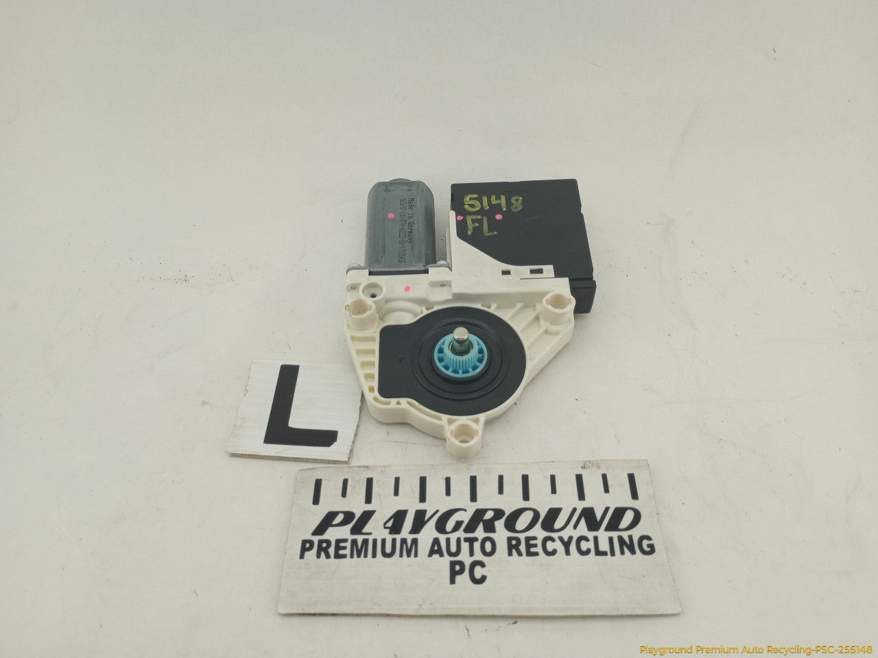 Volkswagen CC Driver Left Front Power Window Motor