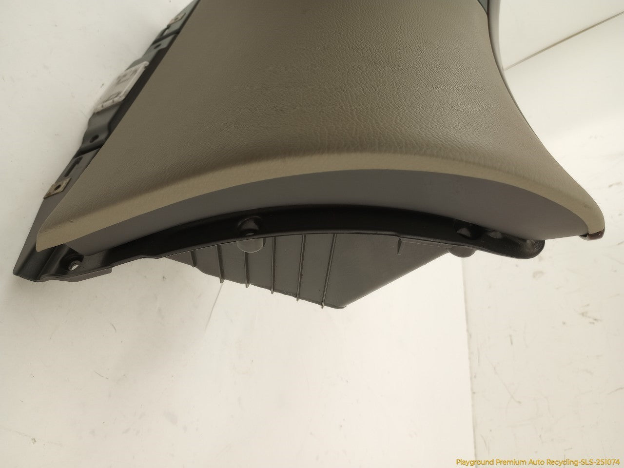 Volvo XC70 Glove Box