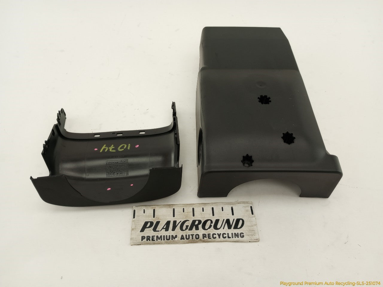 Volvo XC70 Steering Column Surround Trim
