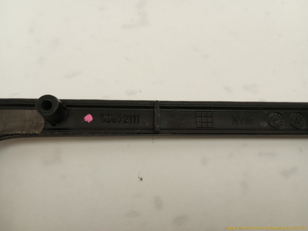 Volvo XC70 Radio & Climate Control Dash Wood Trim