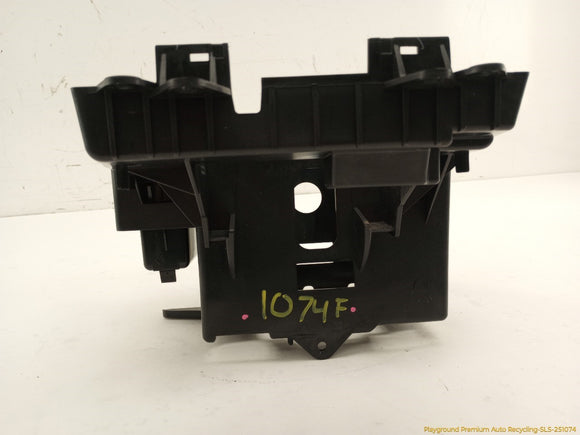 Volvo XC70 Radio & Climate Control Dash Frame Trim