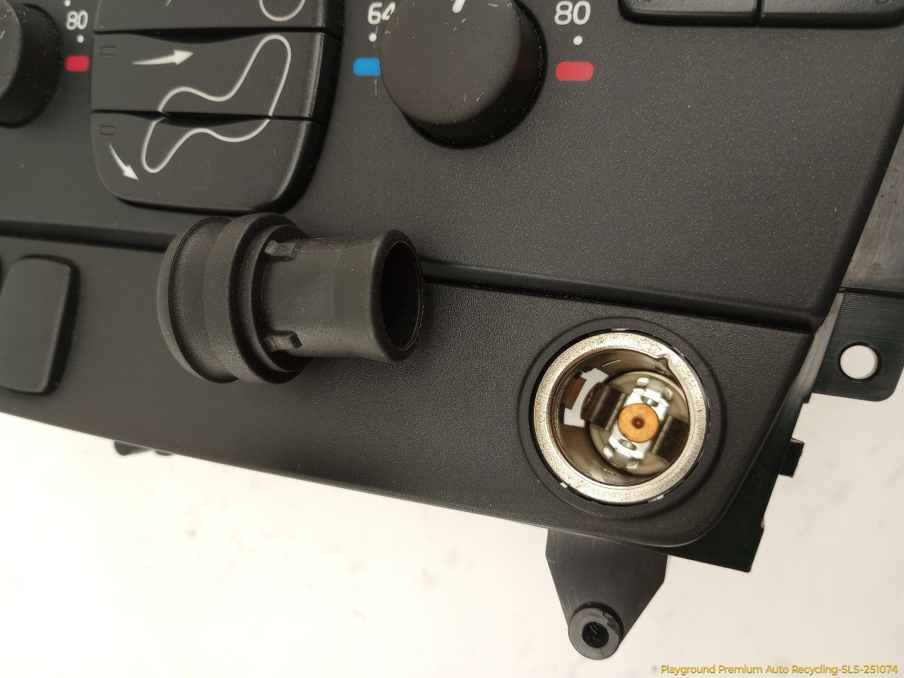 Volvo XC70 Climate Control Switch