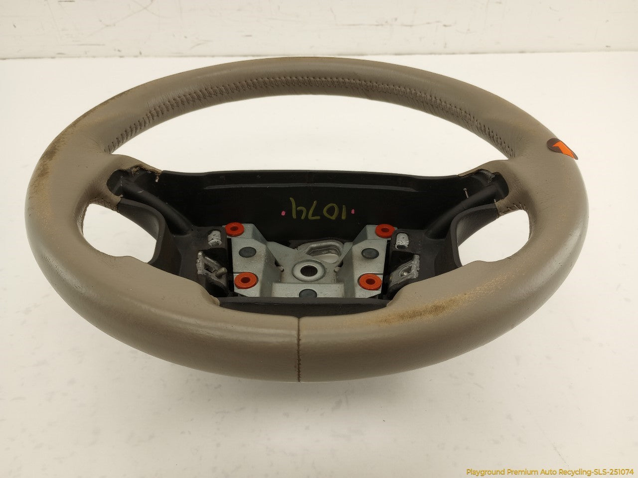 Volvo XC70 Steering Wheel - 0