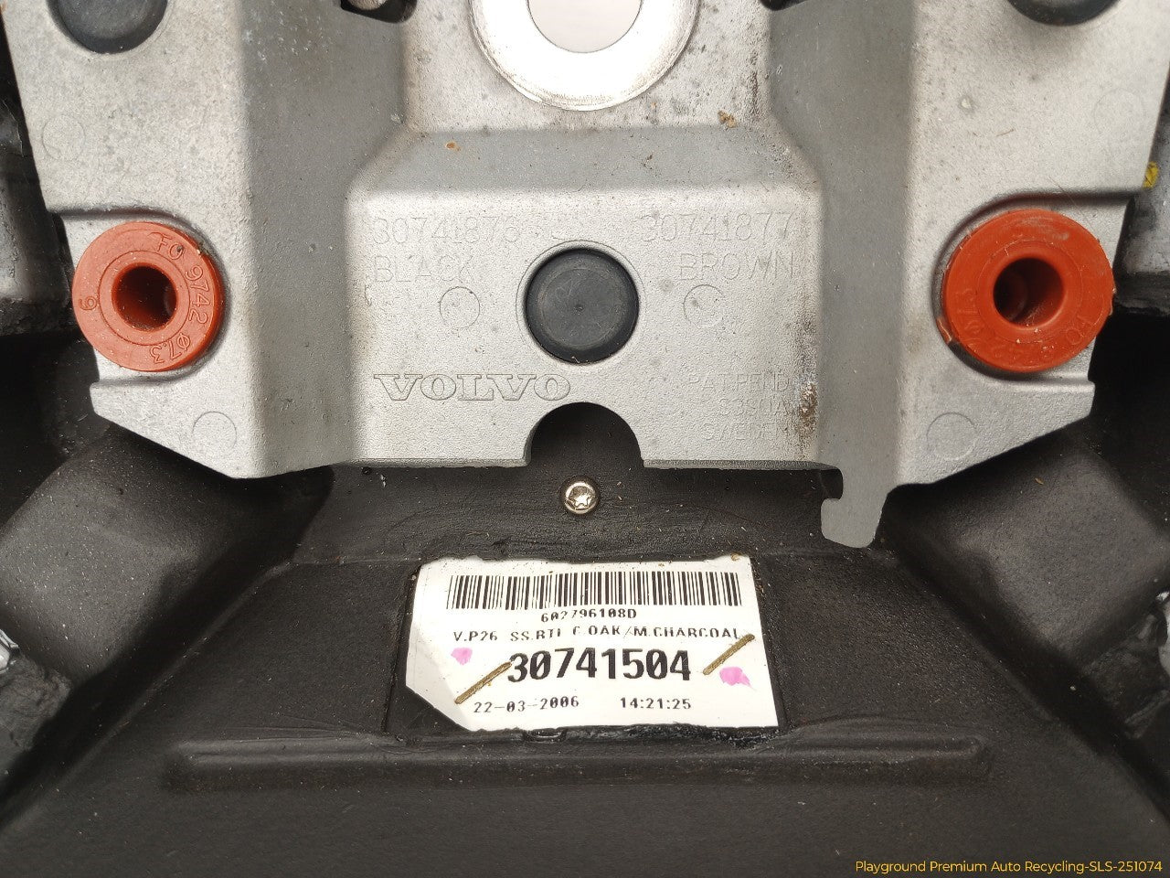 Volvo XC70 Steering Wheel