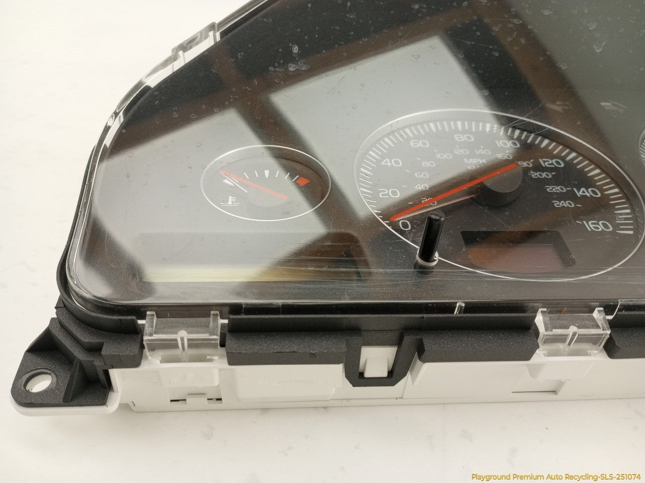 Volvo XC70 Instrument Cluster Speedometer