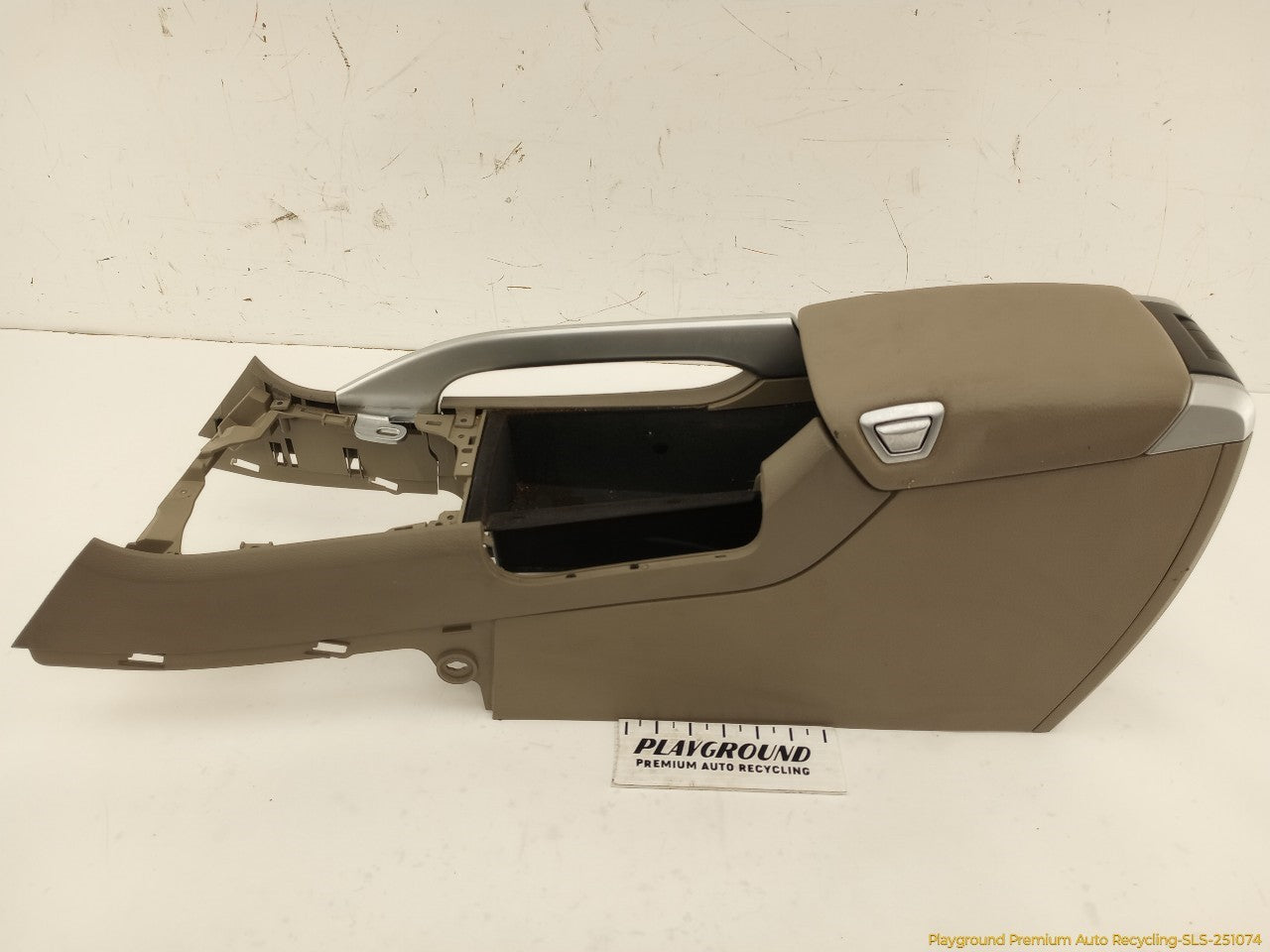 Volvo XC70 Center Console Base