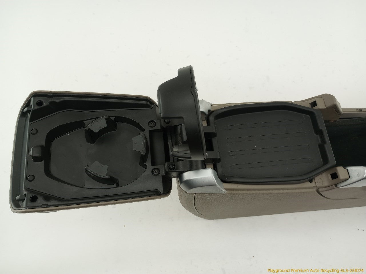 Volvo XC70 Center Console Base