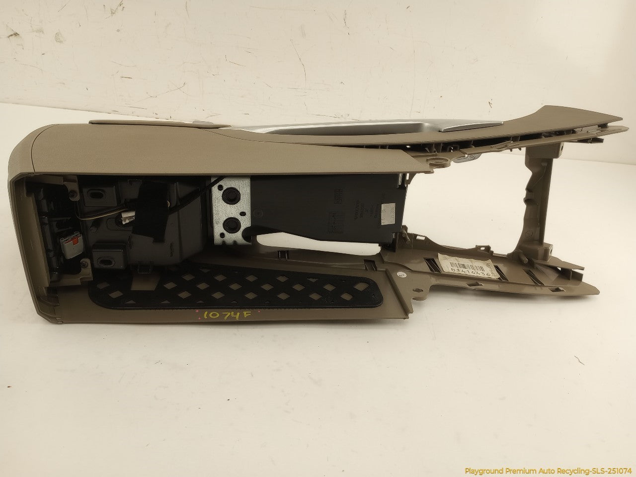 Volvo XC70 Center Console Base