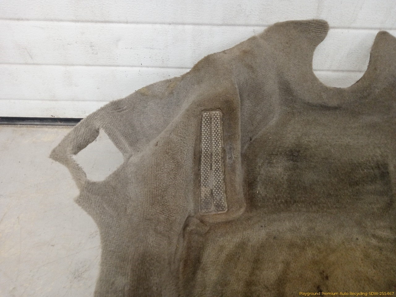 Volvo XC70 Driver Left Front Floor Carpet Trim