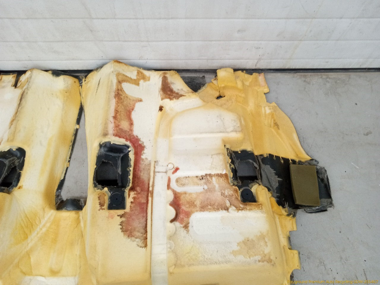 Volvo XC70 Rear Floor Carpet Trim