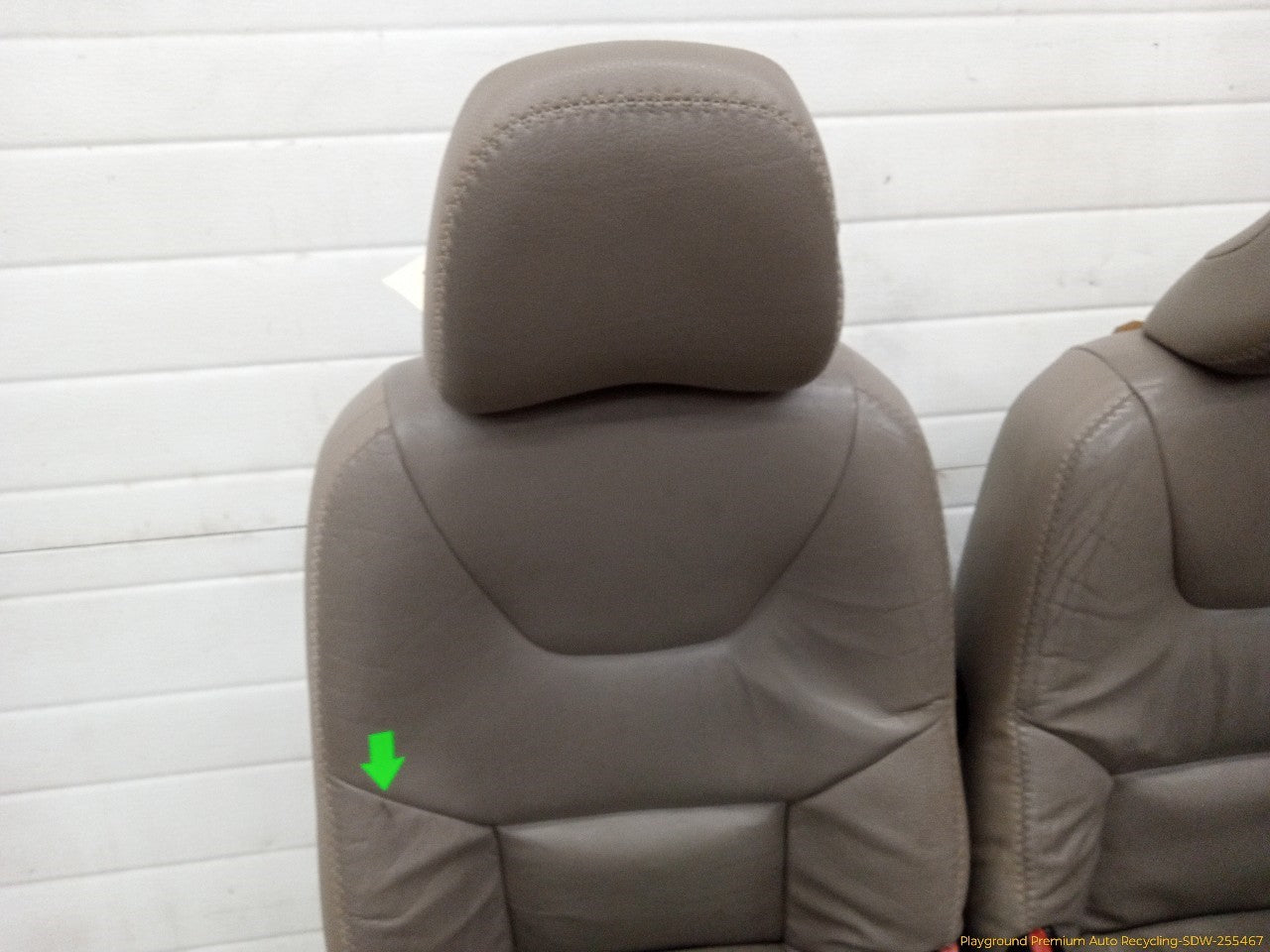 Volvo XC70 Pair Of Front Seats