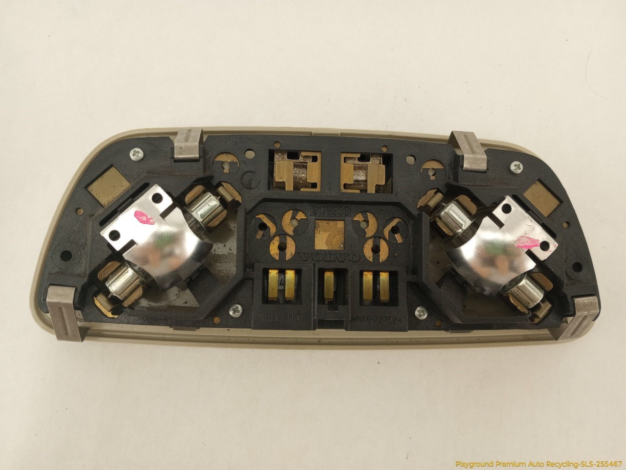 Volvo XC70 Rear Dome Light