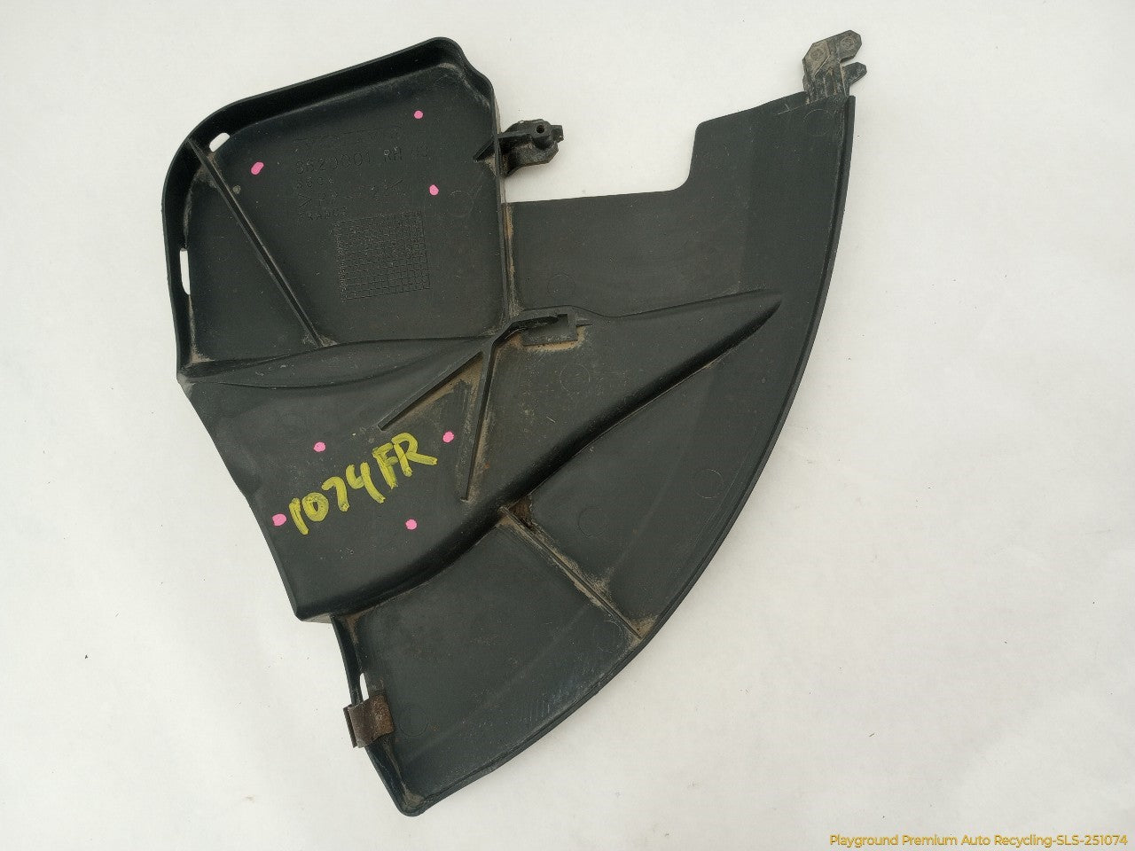 Volvo XC70 Pair Of Front Air Guide Trim