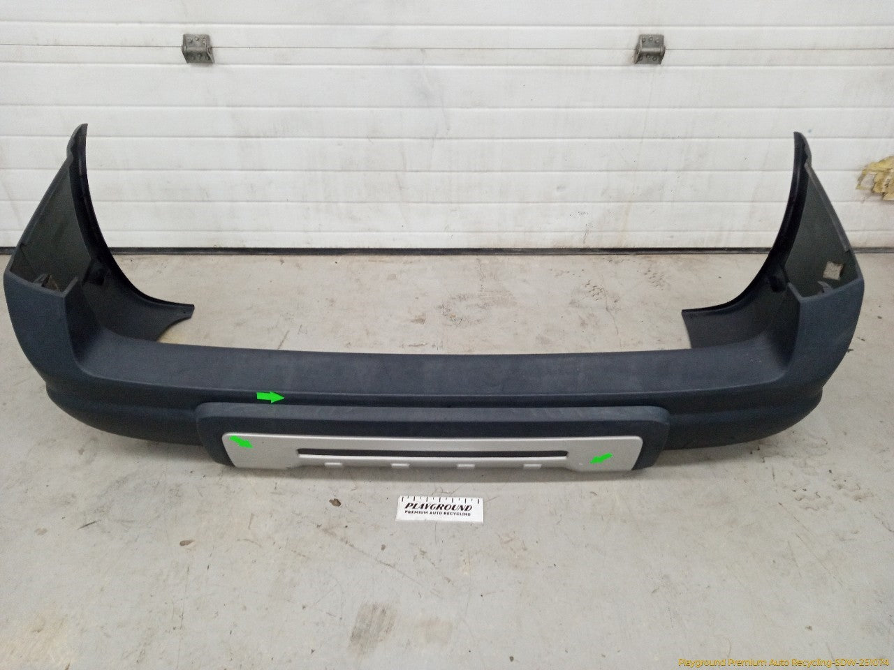Volvo XC70 Rear Bumper Cover