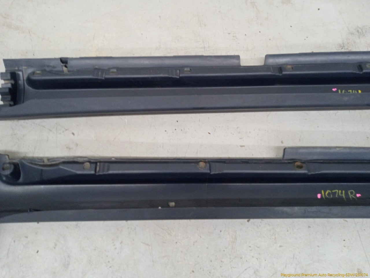 Volvo XC70 Pair Of Rocker Panel Side Skirts