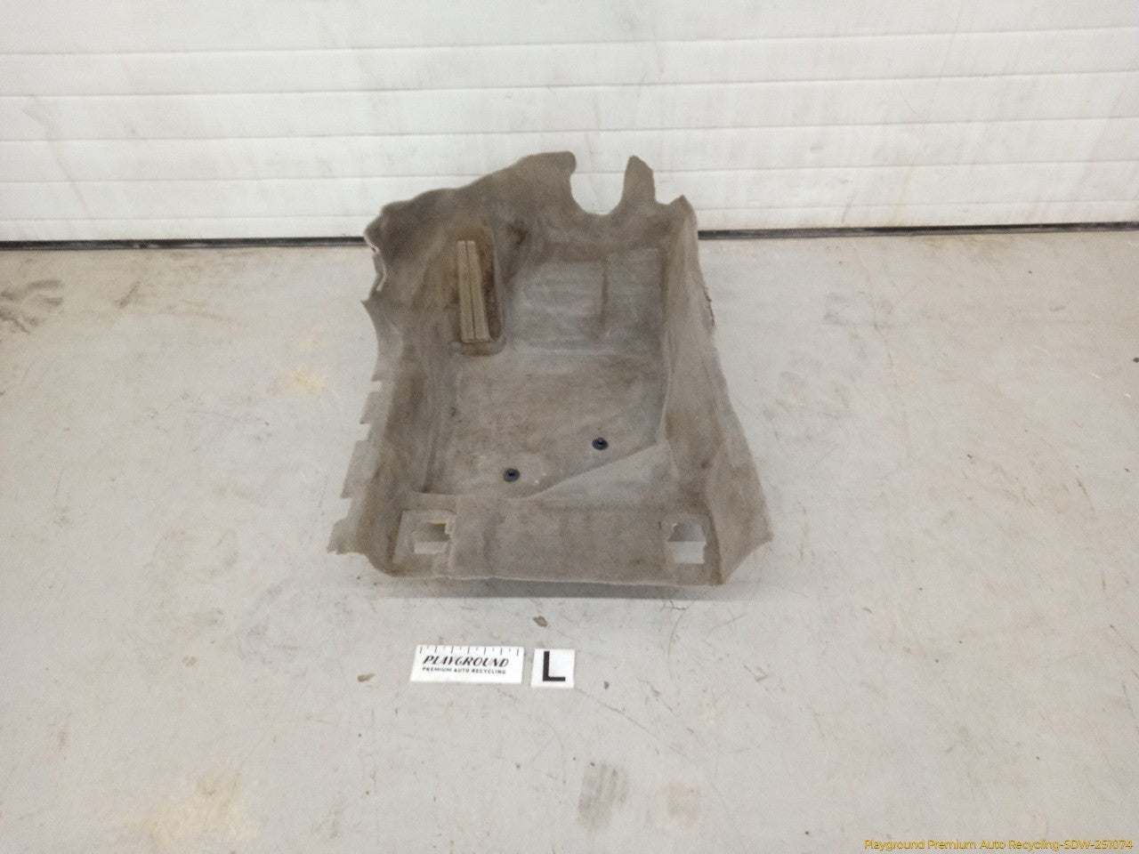 Volvo XC70 Driver Left Front Floor Carpet Trim