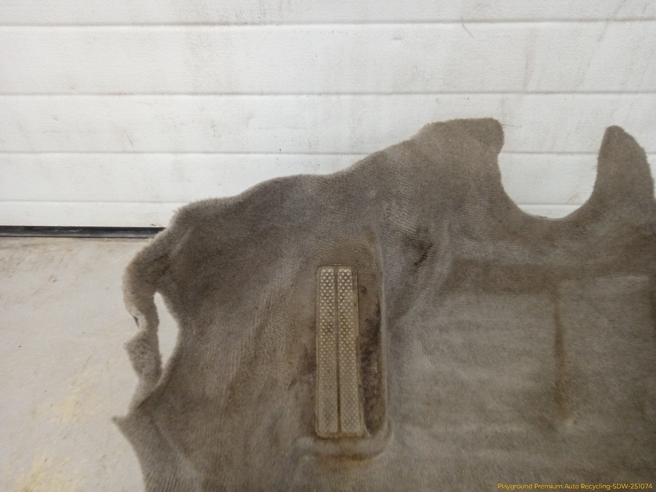 Volvo XC70 Driver Left Front Floor Carpet Trim