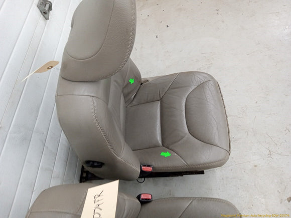 Volvo XC70 Pair Of Front Seats