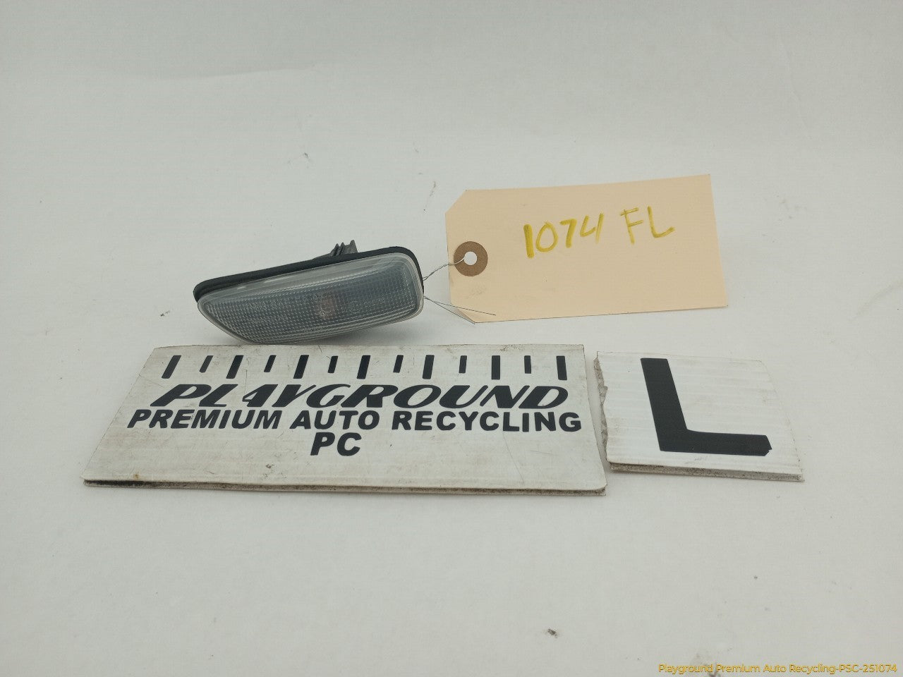 Volvo XC70 Driver Left Front Side Marker Reflector
