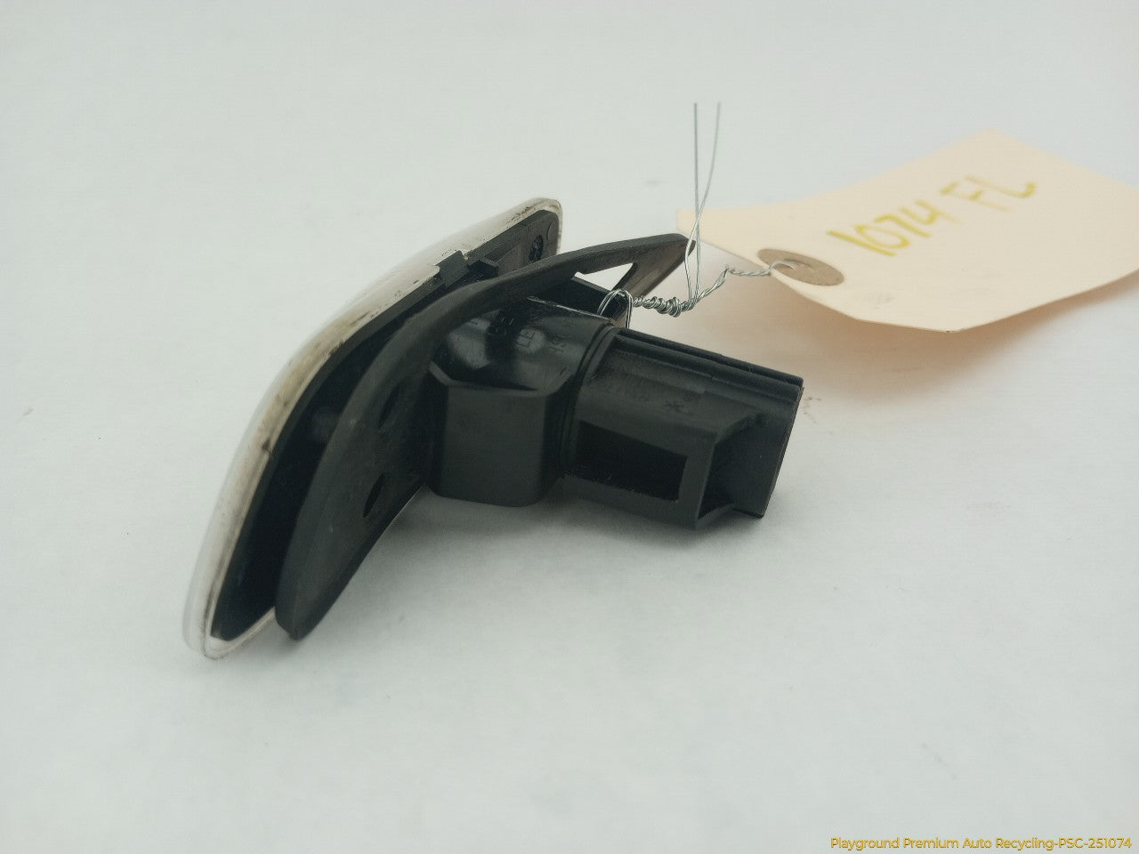 Volvo XC70 Driver Left Front Side Marker Reflector