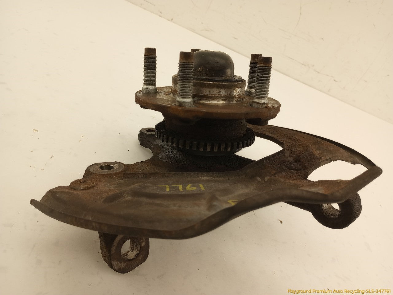 Ford Mustang Driver Left Front Spindle Kunckle Hub