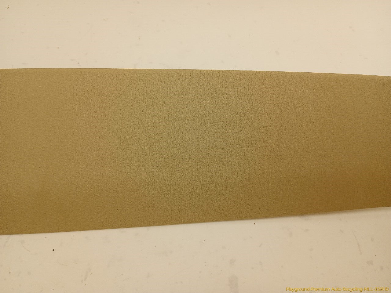 Volvo XC60 Trunk Upper Window Trim