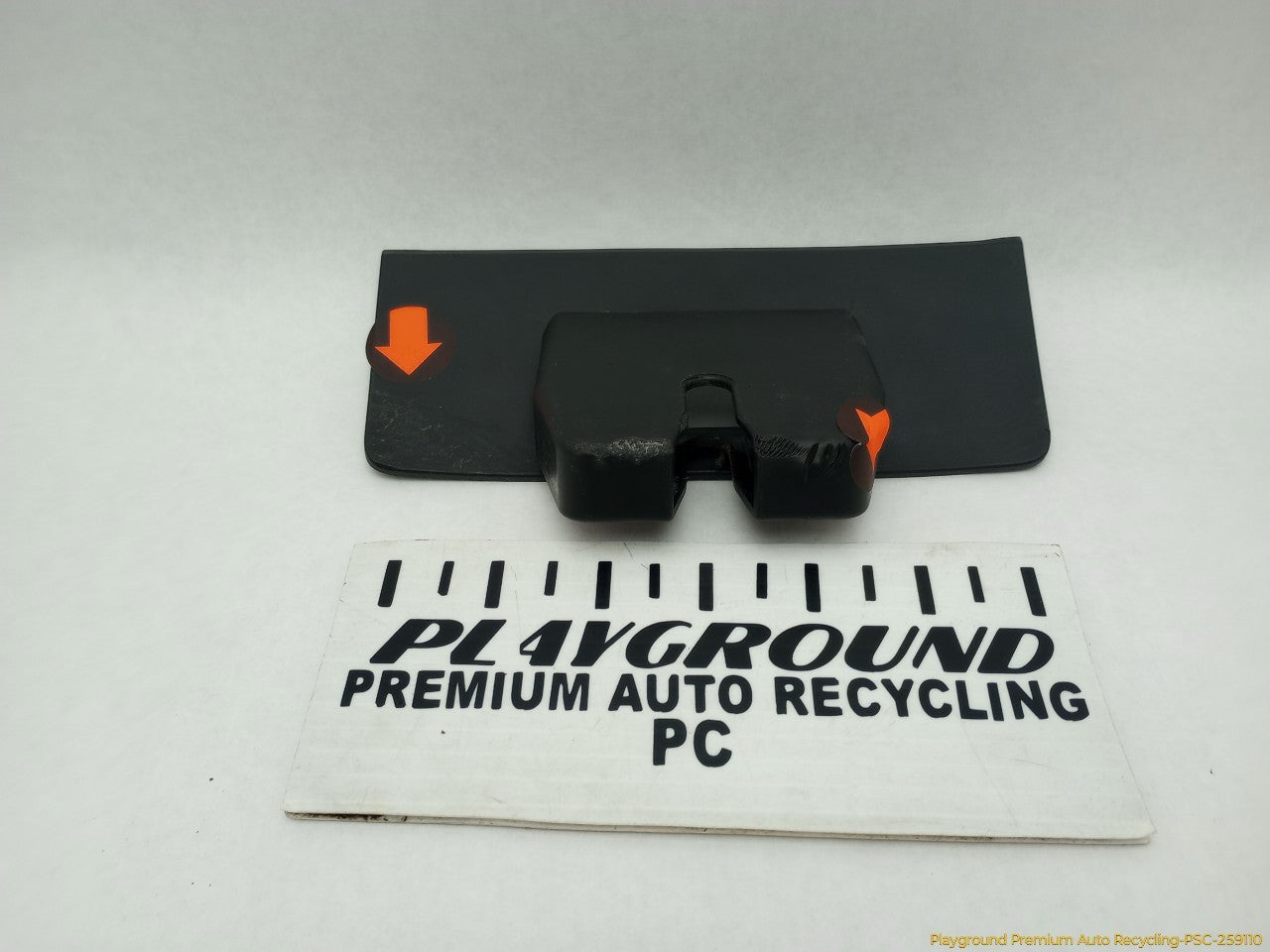 Volvo XC60 Trunk Lock Actuator Trim Cover