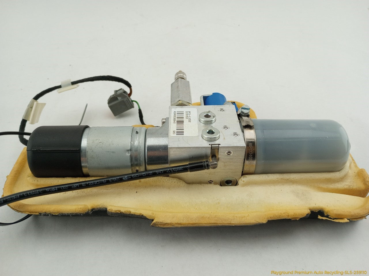 Volvo XC60 Trunk Hydraulic Pump