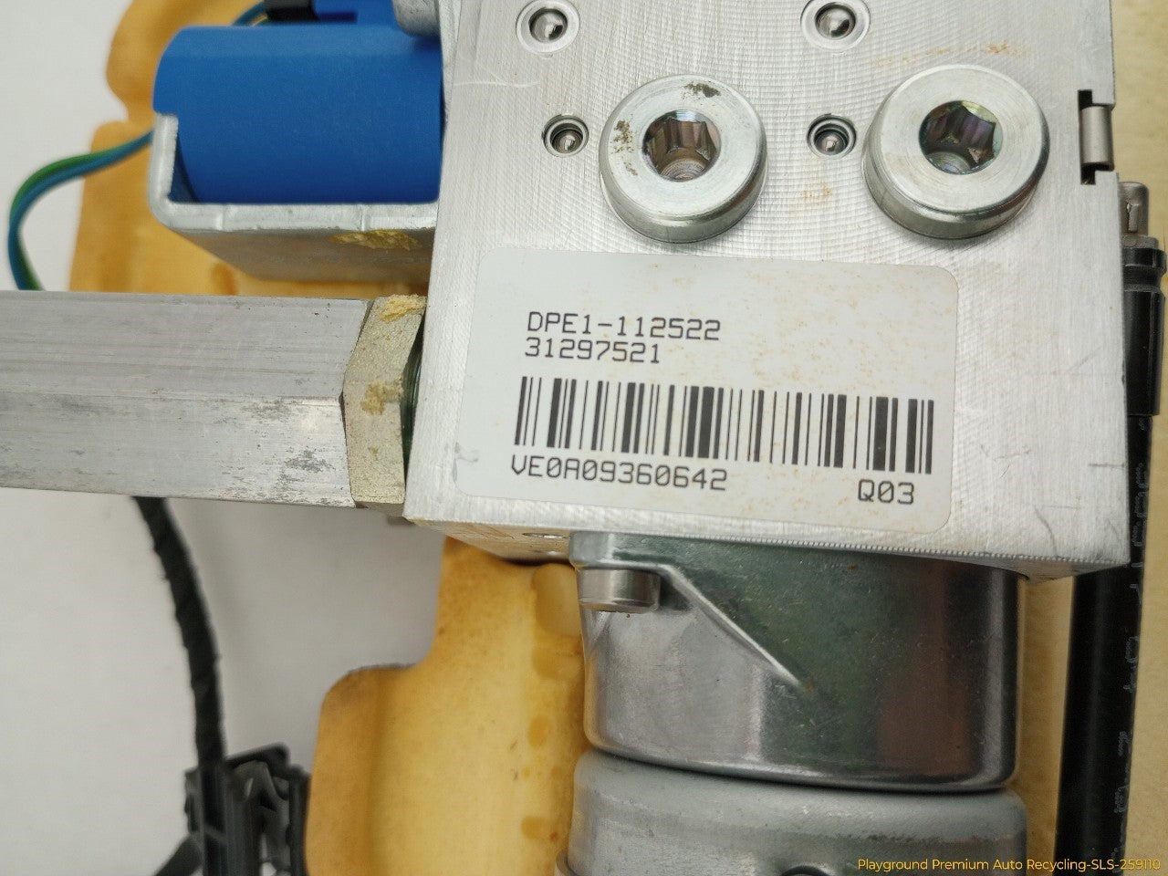 Volvo XC60 Trunk Hydraulic Pump