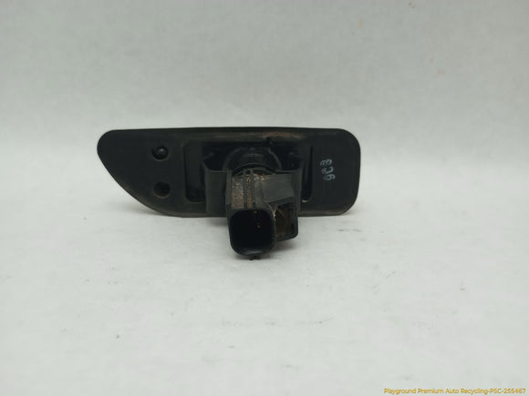 Volvo XC70 Passenger Right Front Side Marker Reflector