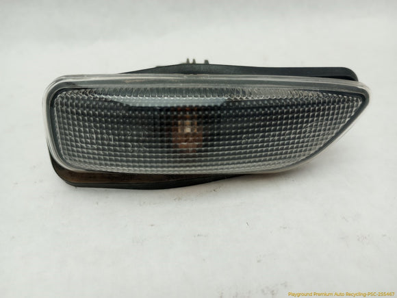 Volvo XC70 Passenger Right Front Side Marker Reflector