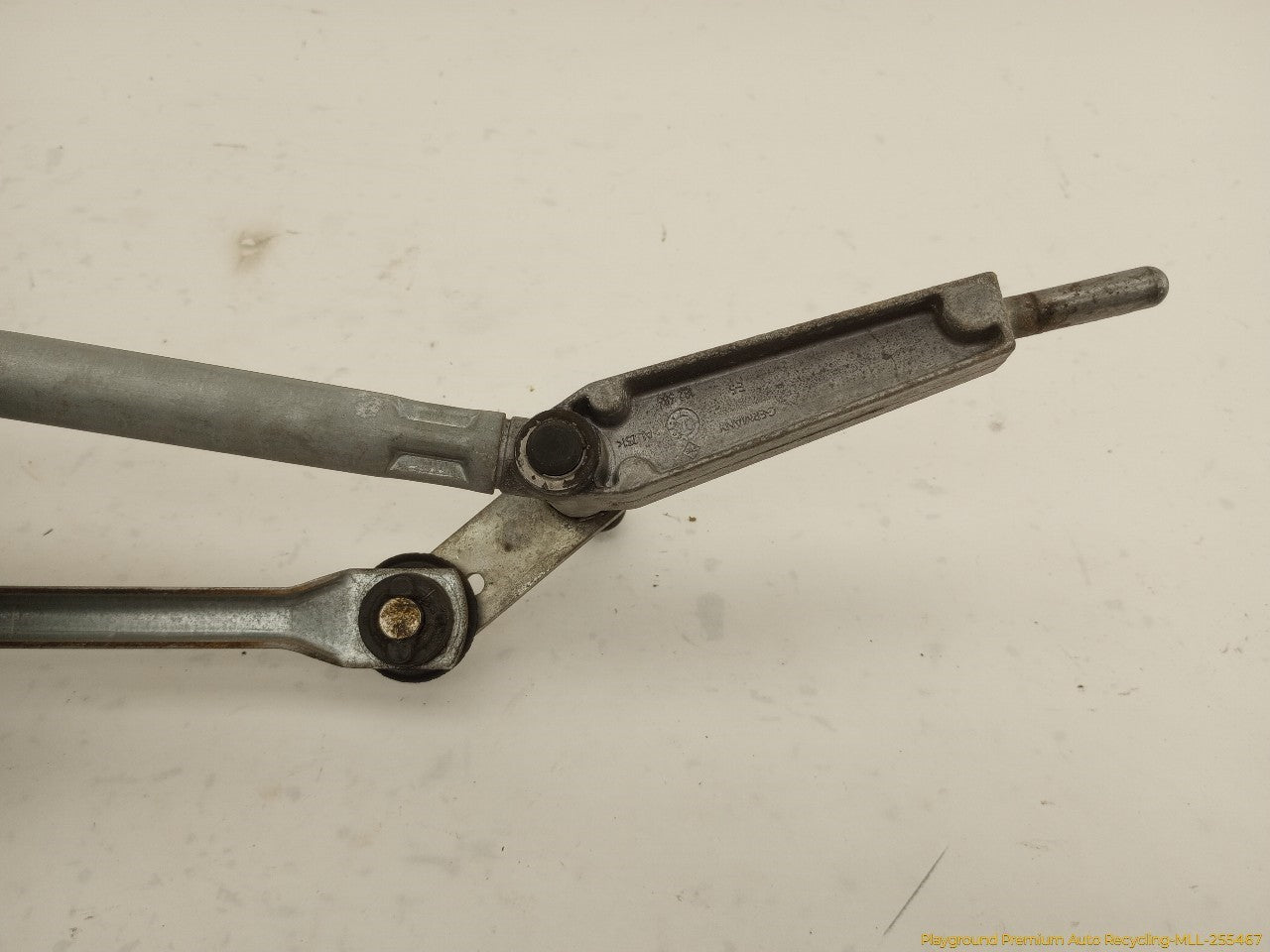 Volvo XC70 Windshield Wiper Transmission & Motor