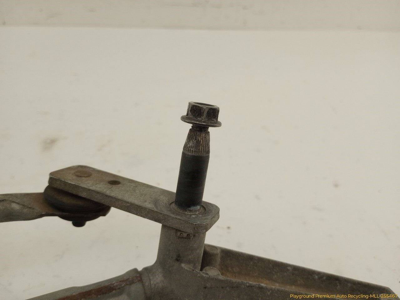 Volvo XC70 Windshield Wiper Transmission & Motor