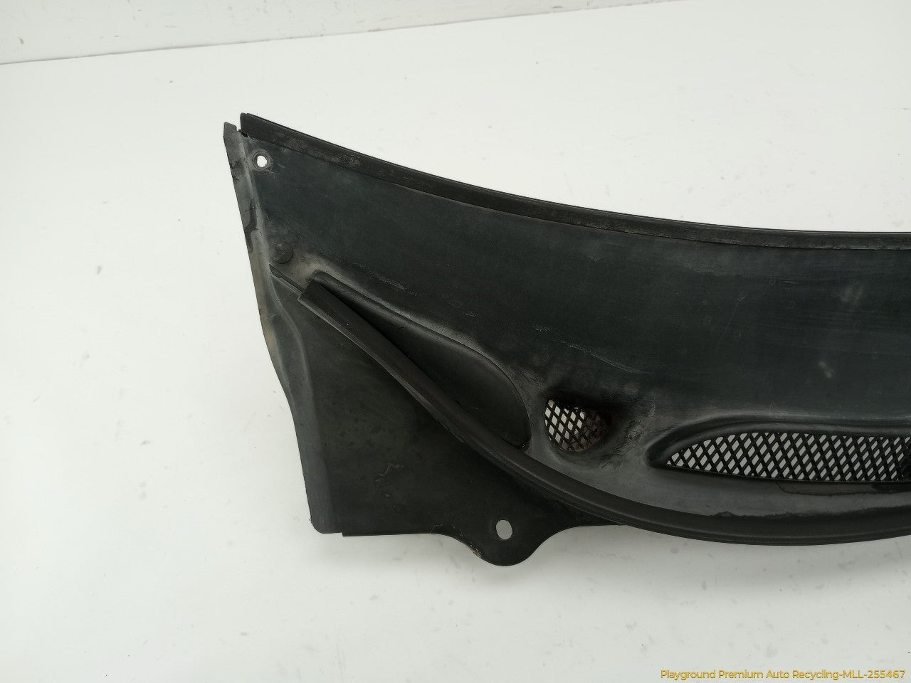Volvo XC70 Cowl Vent Panel