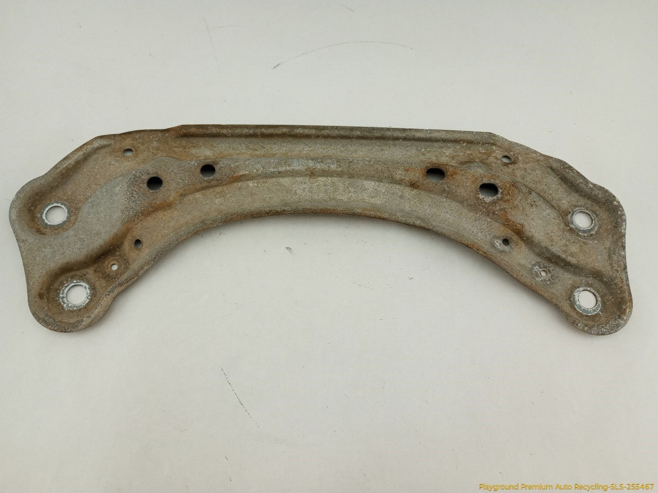 Volvo XC70 Exhaust Mount Bracket