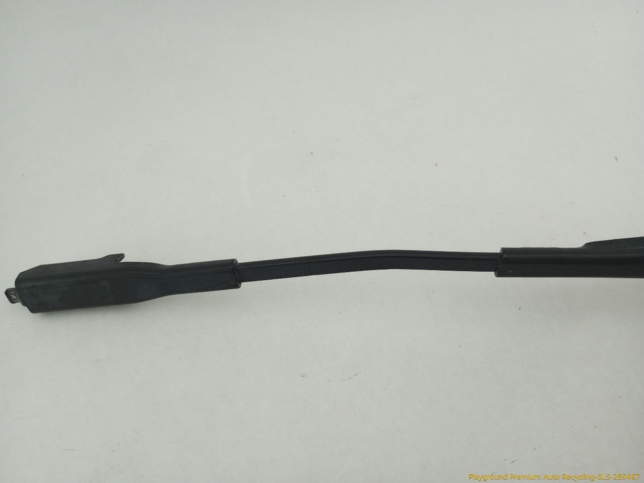 Volvo XC70 Pair Of Windshield Wiper Arms