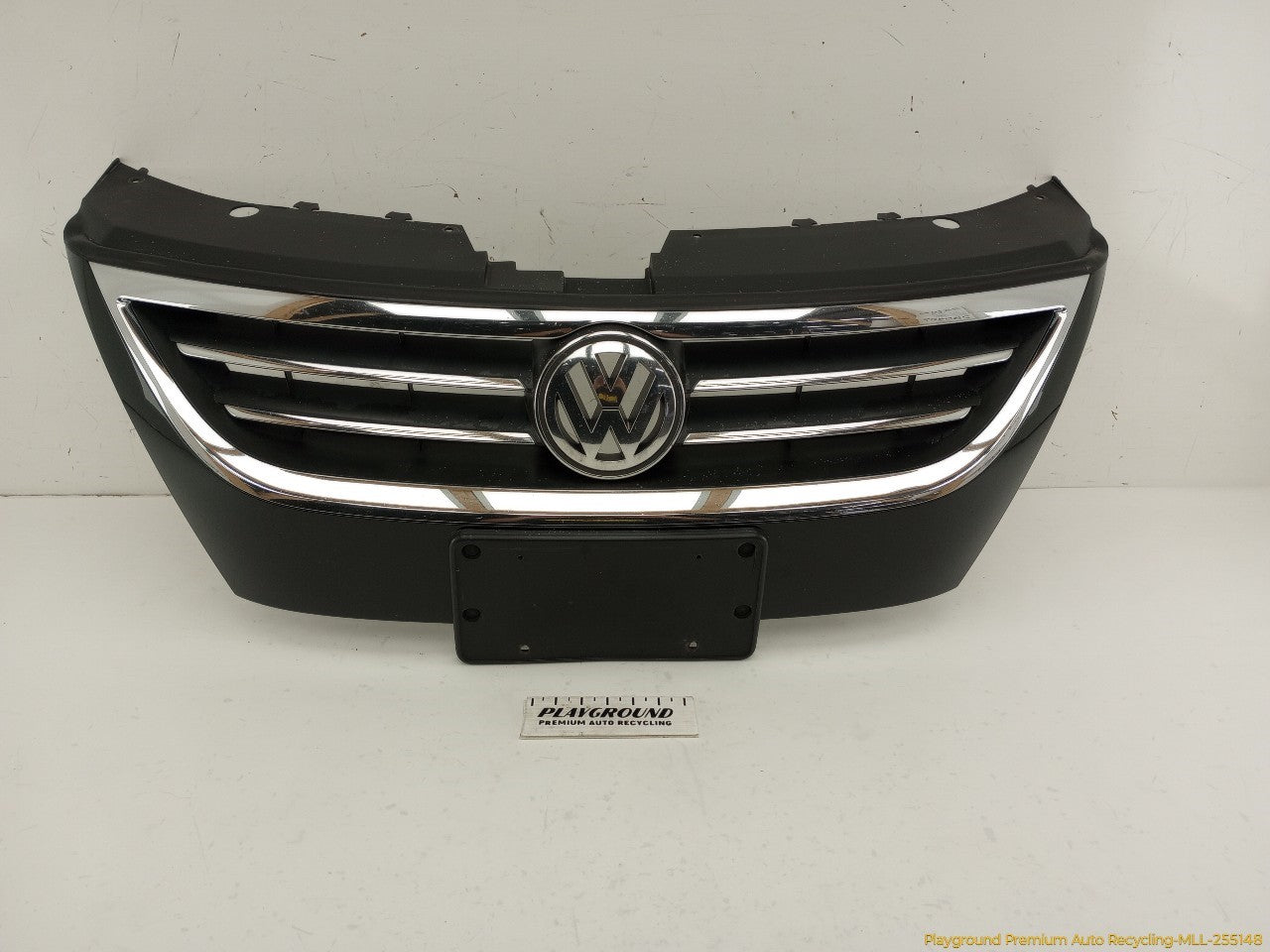 Volkswagen CC Front Bumper Upper Grille