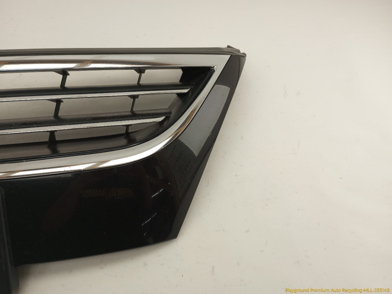Volkswagen CC Front Bumper Upper Grille