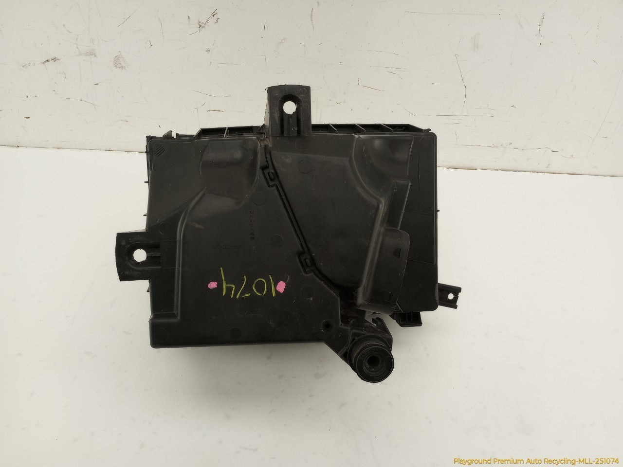 Volvo XC70 Air Cleaner Box Housing - 0