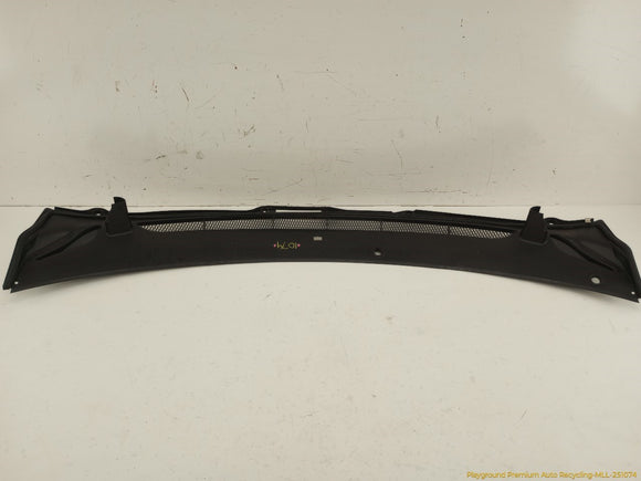 Volvo XC70 Cowl Vent Panel