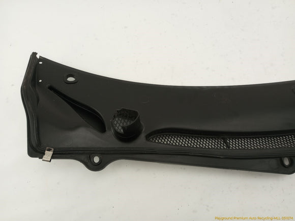 Volvo XC70 Cowl Vent Panel