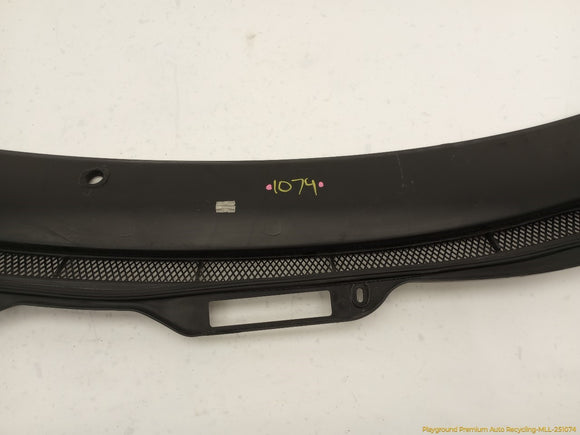 Volvo XC70 Cowl Vent Panel