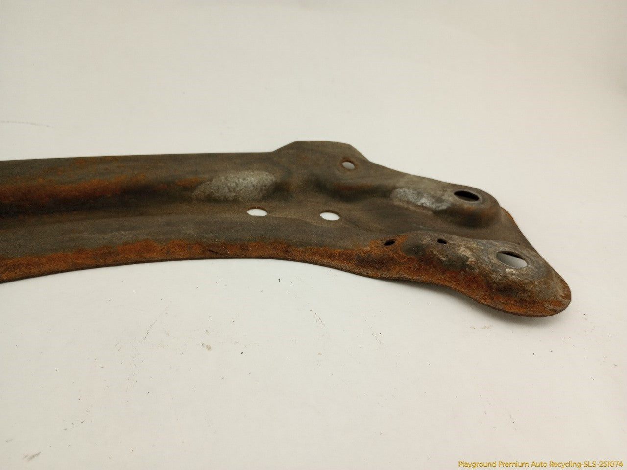 Volvo XC70 Exhaust Mount Bracket