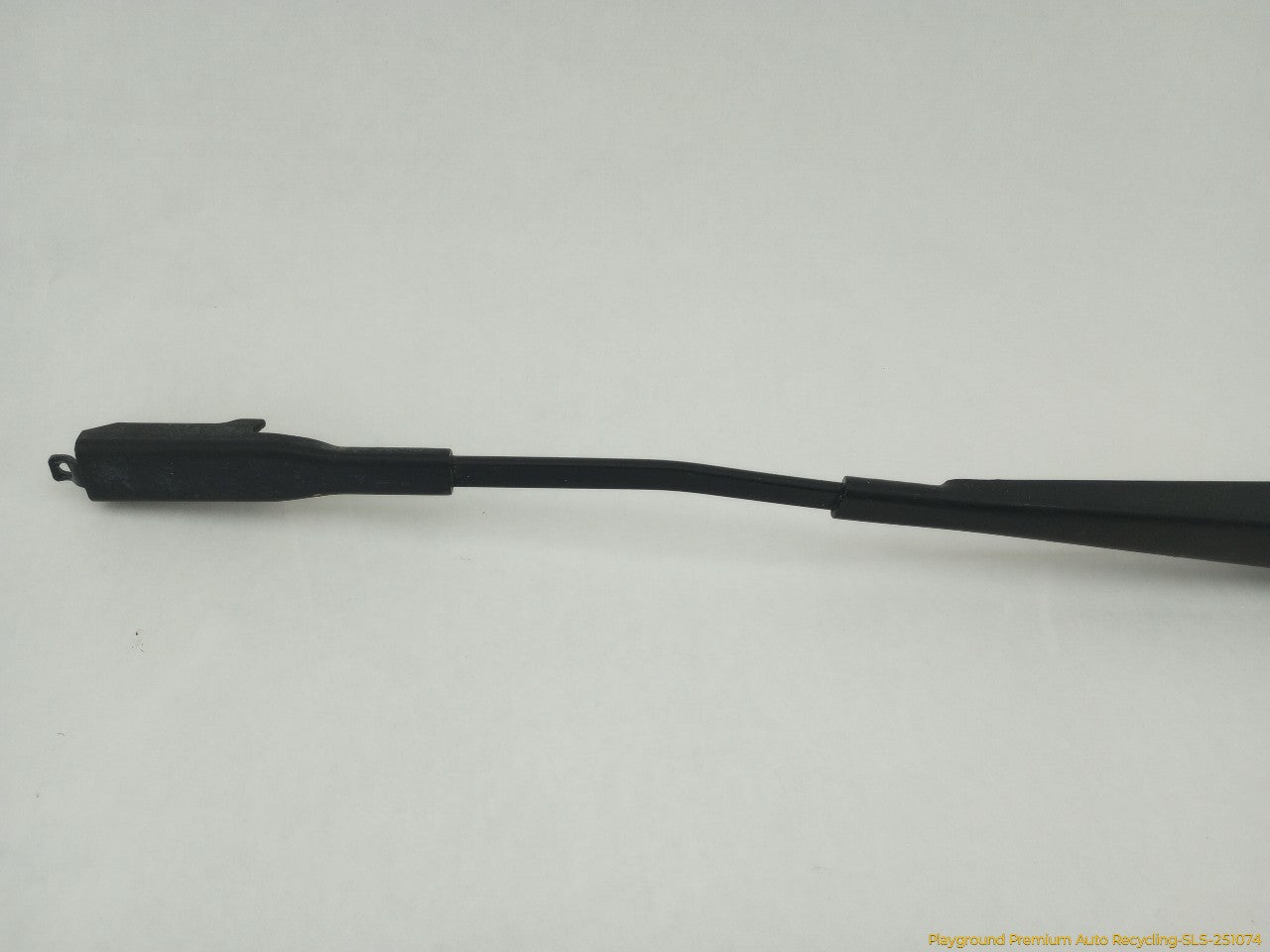 Volvo XC70 Pair Of Windshield Wiper Arms - 0