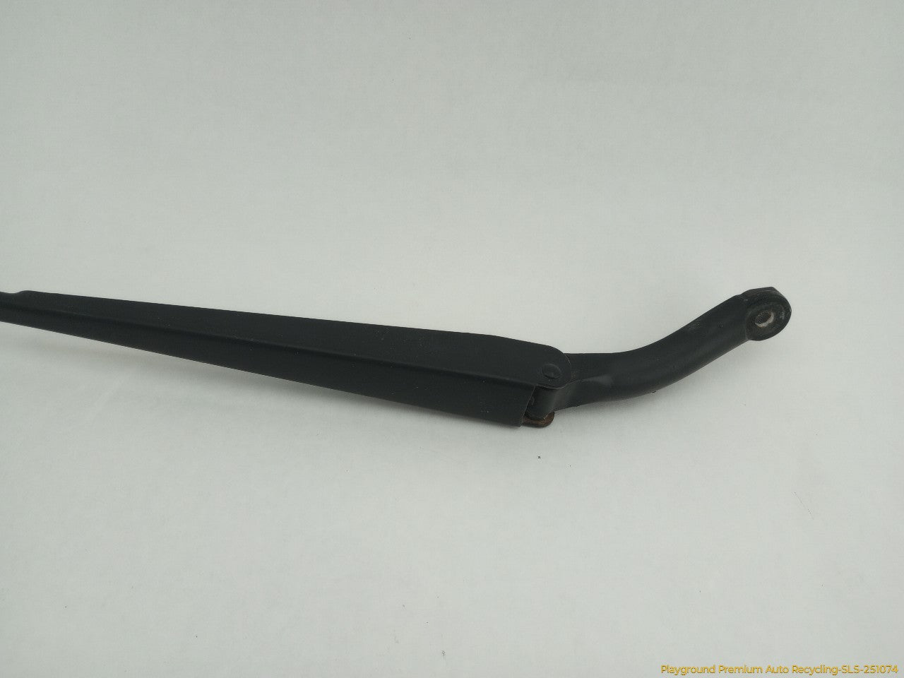 Volvo XC70 Pair Of Windshield Wiper Arms