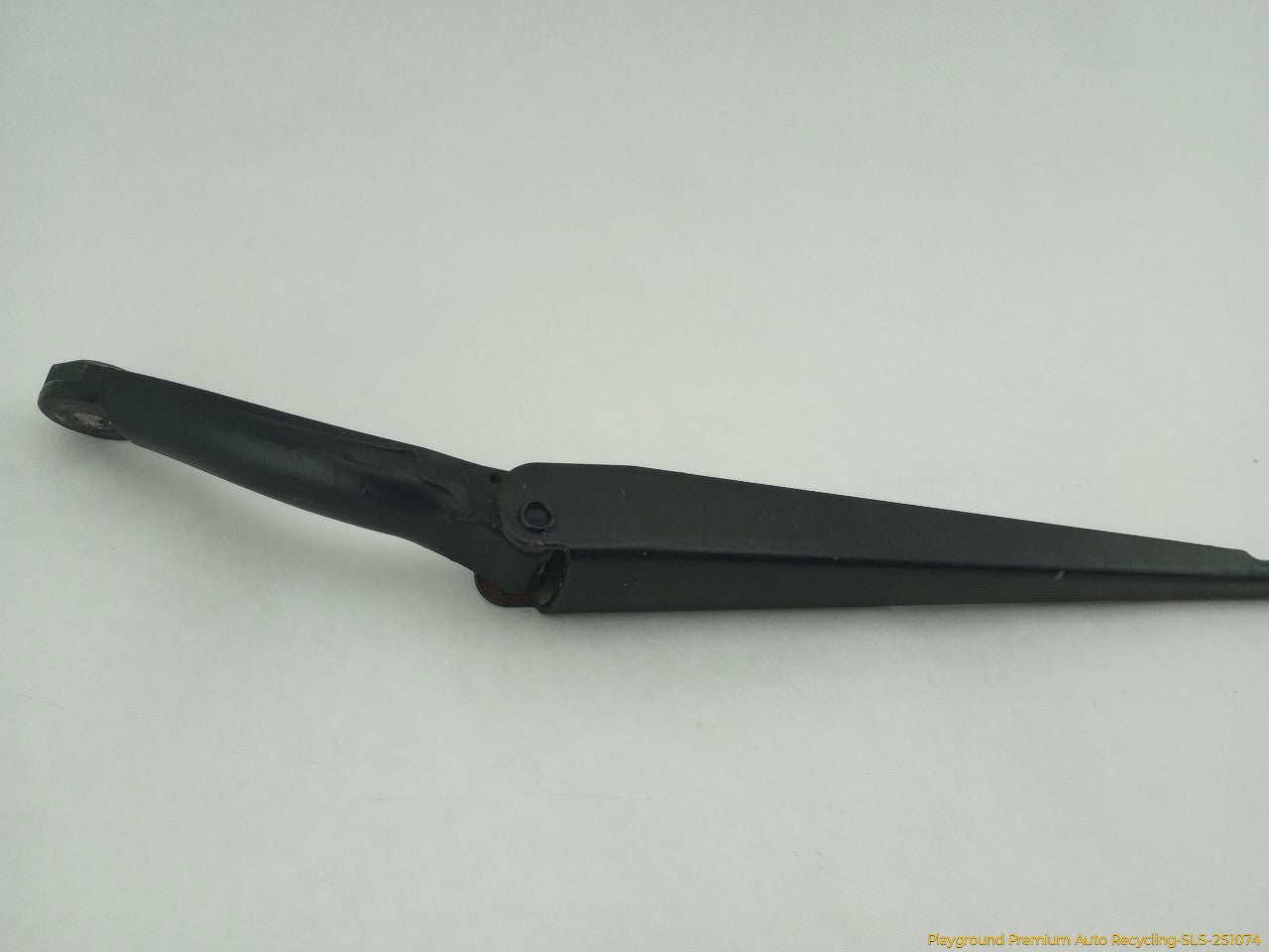 Volvo XC70 Pair Of Windshield Wiper Arms