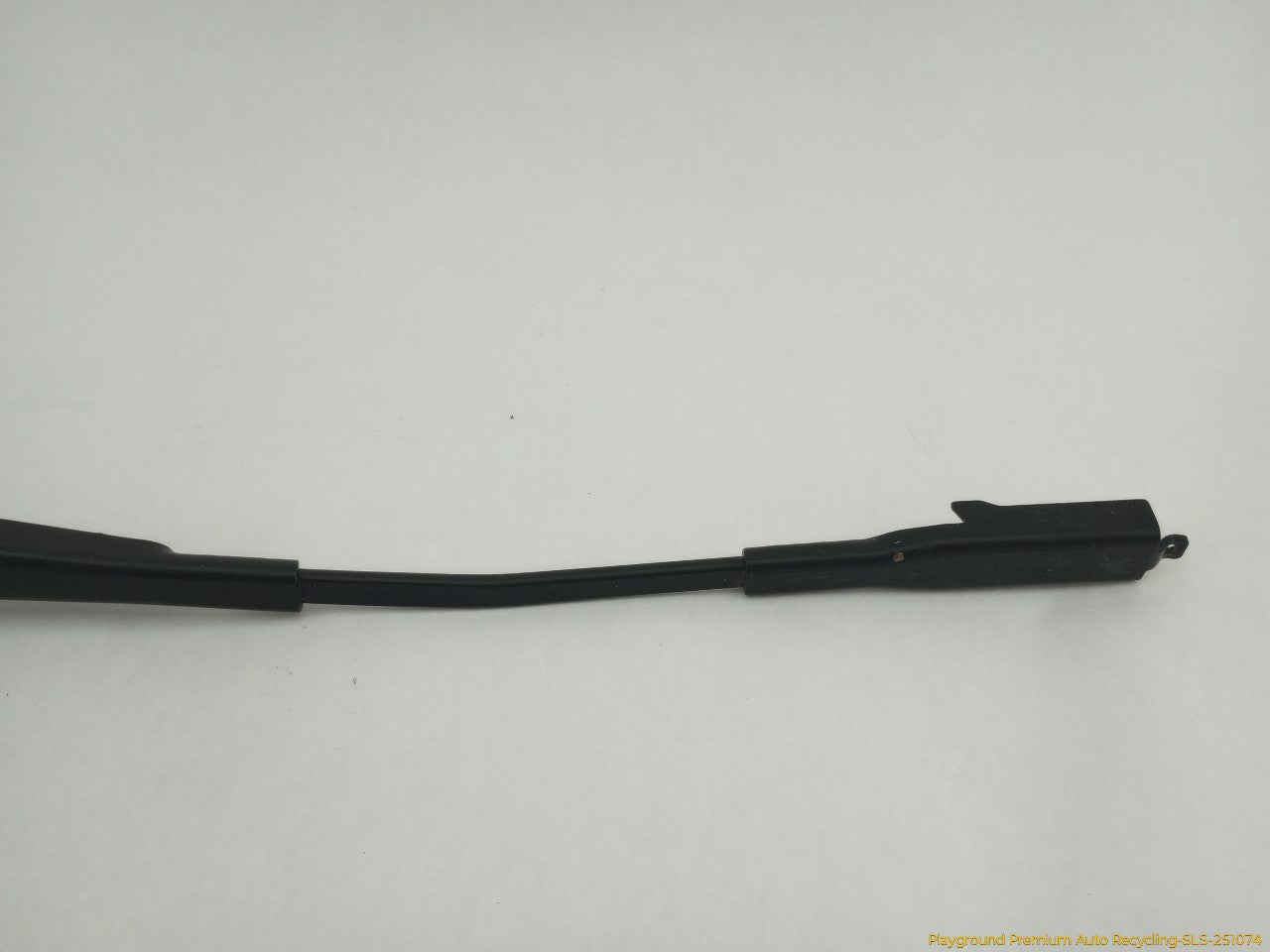 Volvo XC70 Pair Of Windshield Wiper Arms