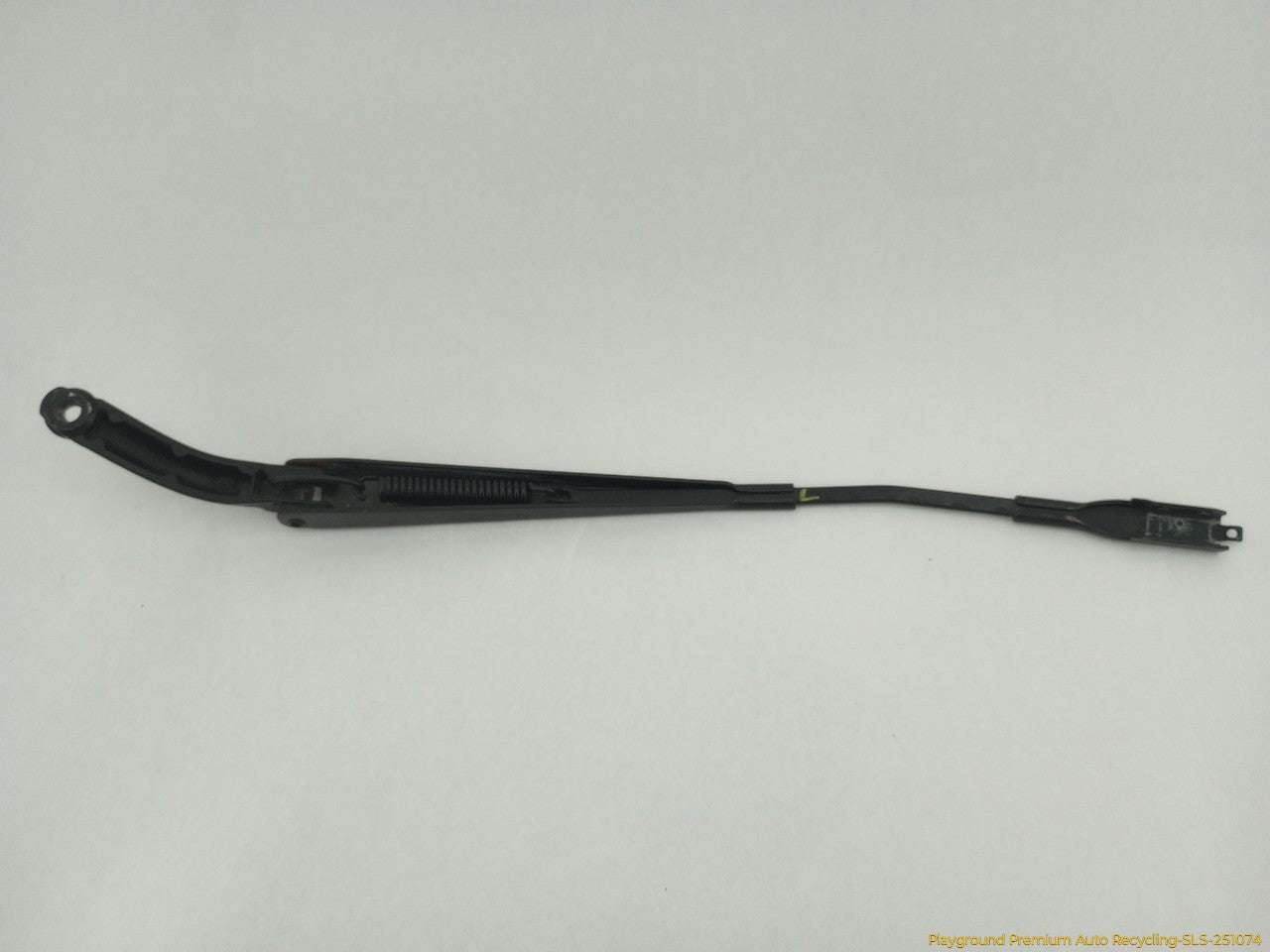 Volvo XC70 Pair Of Windshield Wiper Arms