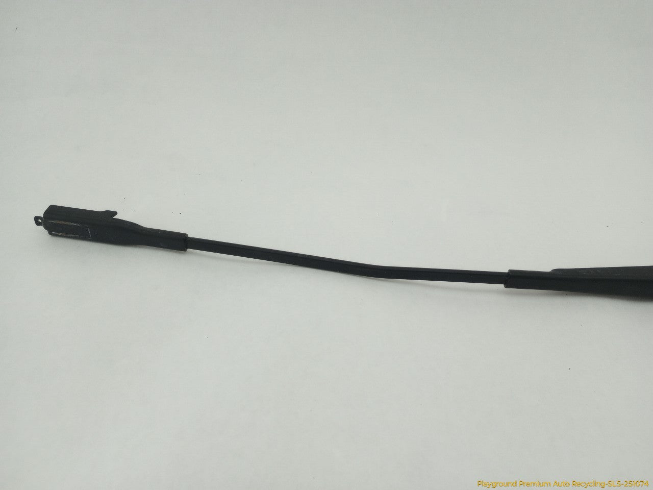 Volvo XC70 Pair Of Windshield Wiper Arms